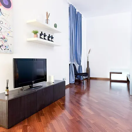 Voltiva House - In The Heart Of Old Town Como